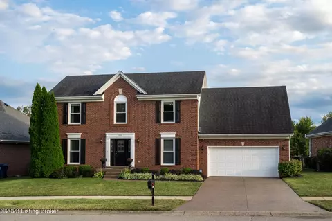 13706 Forest Bend Cir, Louisville, KY 40245