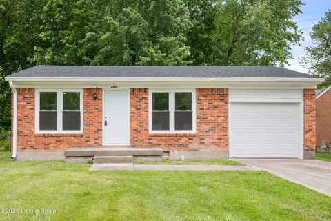 8807 Bost Ln, Louisville, KY 40219