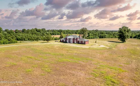 5088 Shelbyville Rd, Simpsonville, KY 40067