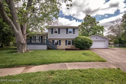 288 Senate Cir, Radcliff, KY 40160