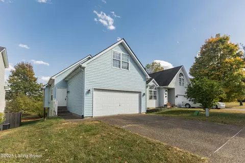 4121 Mimosa View Dr, Louisville, KY 40299