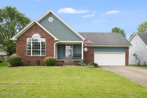 1604 Helmridge Ct, Lyndon, KY 40222