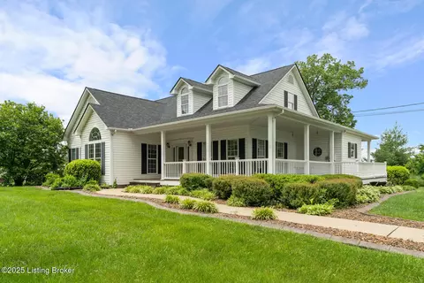 966 Lawrence St, Brandenburg, KY 40108