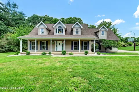 200 Blue Bird Ct, Mount Washington, KY 40047