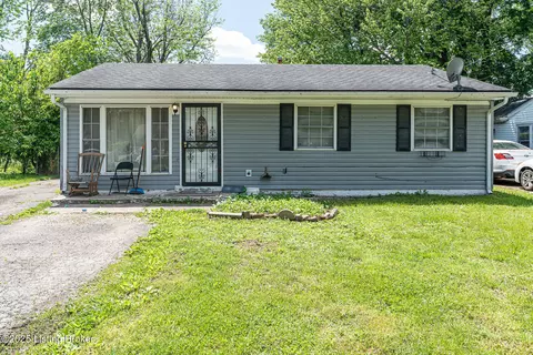 5004 Yew Ln, Louisville, KY 40213
