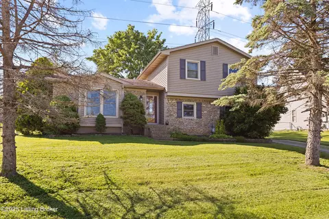 5601 Braulio Ct, Louisville, KY 40291