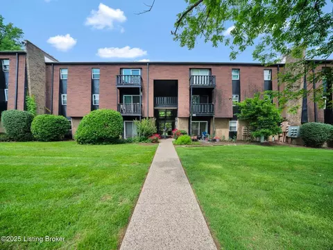 3506 Lodge Ln #228, Louisville, KY 40218