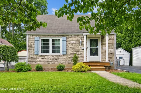 119 Colonial Dr, Louisville, KY 40207