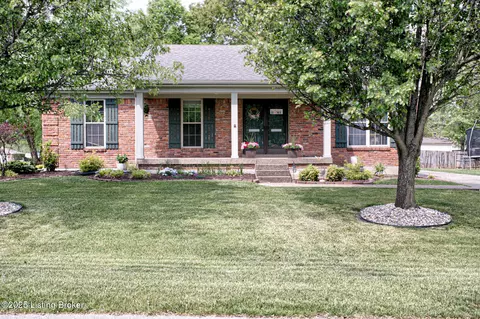 7020 Field View Ct, Louisville, KY 40291