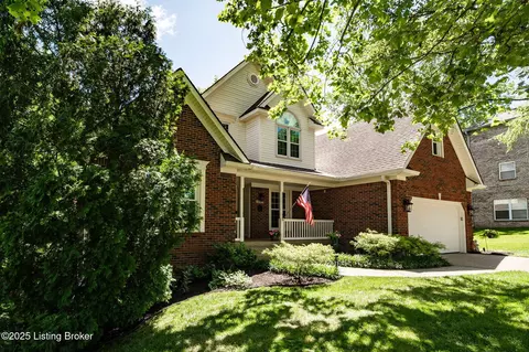 4703 Brixham Ct, Louisville, KY 40299