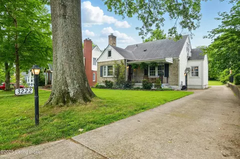 3222 Eagle Pass, Louisville, KY 40213