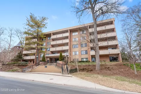 1611 Spring Dr #3C, Louisville, KY 40205