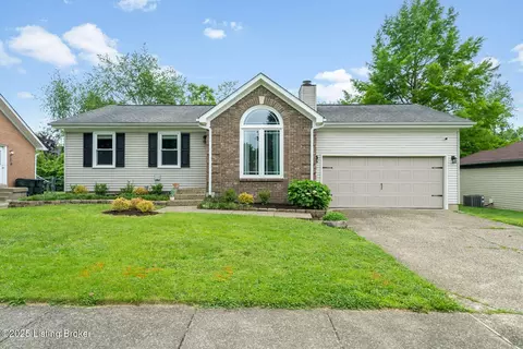9000 Raintree Dr, Louisville, KY 40220