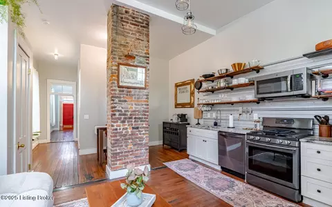 521 E St Catherine St, Louisville, KY 40203