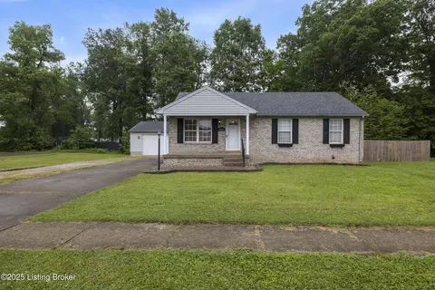 6821 James Madison Way, Louisville, KY 40272