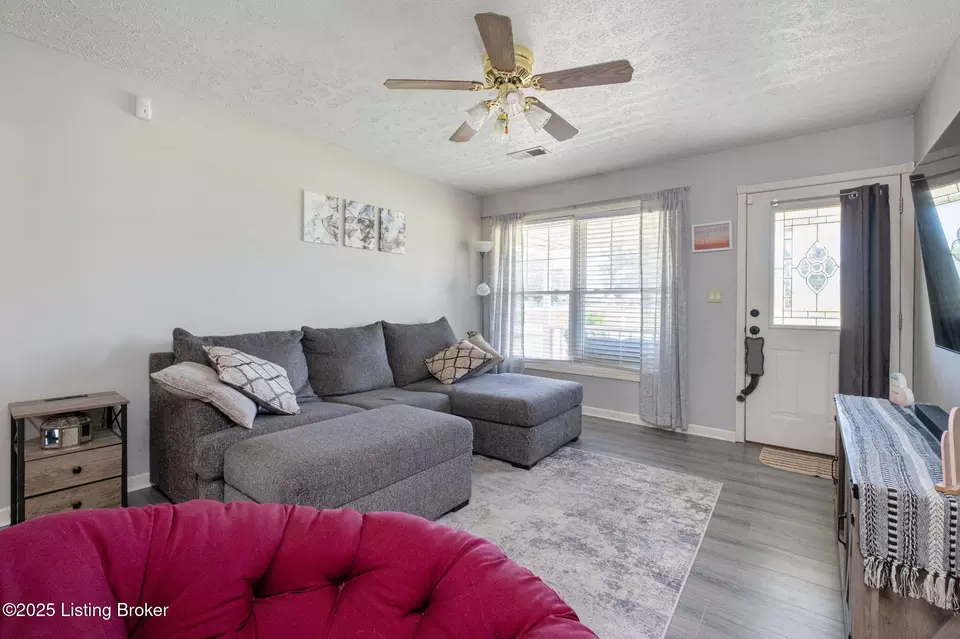 Other - 310 Crestwood Ln, Louisville, KY 40229 photo 2 of 7