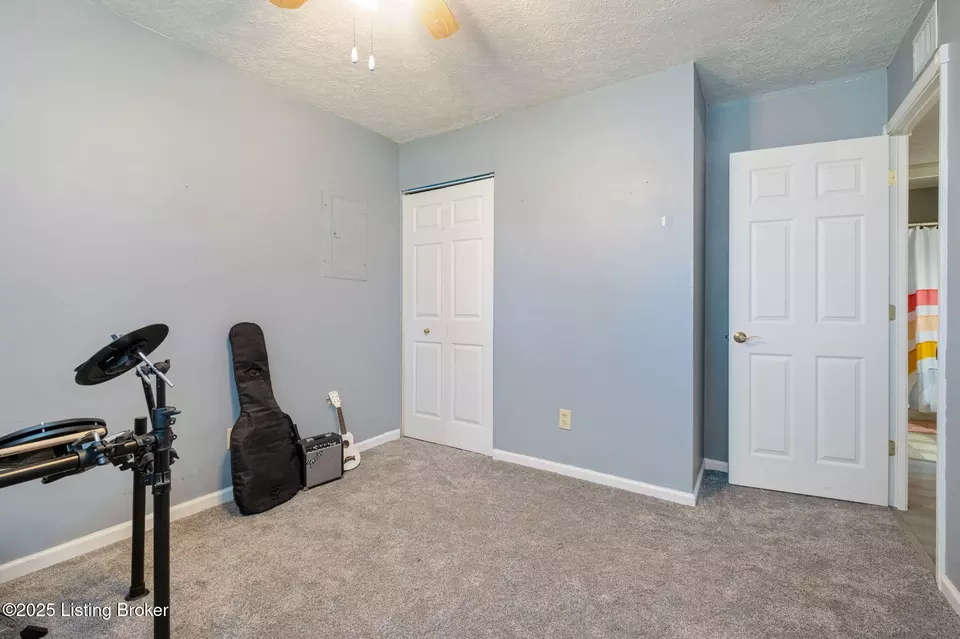 Other - 310 Crestwood Ln, Louisville, KY 40229 photo 5 of 7