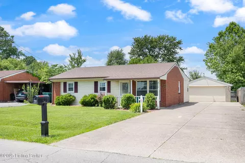Exterior - 310 Crestwood Ln, Louisville, KY 40229 photo 1 of 13