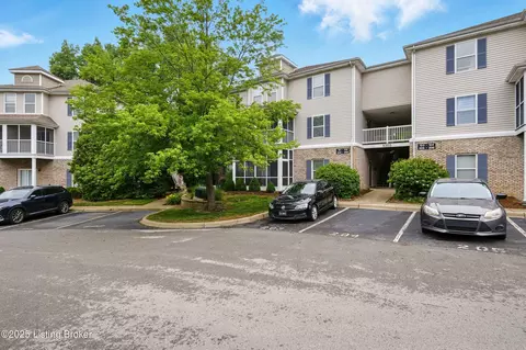 5303 Carolina Crossings Way #204, Louisville, KY 40219