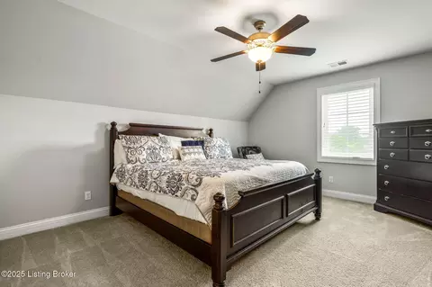 Bedroom - 13412 Hampton Cir, Goshen, KY 40026 photo 4 of 7