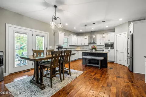 Dining - 13412 Hampton Cir, Goshen, KY 40026 photo 3 of 4