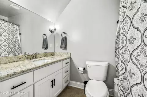 Bath - 13412 Hampton Cir, Goshen, KY 40026 photo 7 of 7