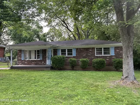 9017 Wanlou Dr, Louisville, KY 40272
