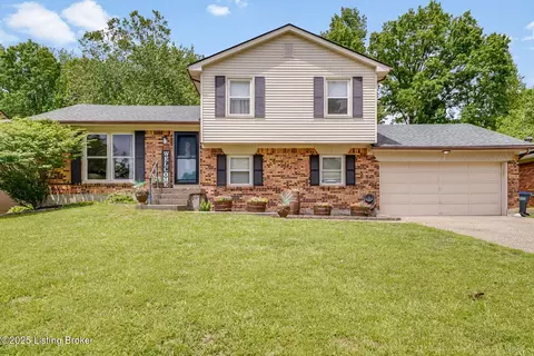 7211 Ben Franklin Ct, Louisville, KY 40214