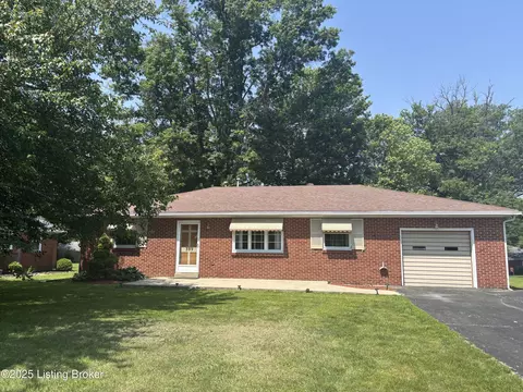 399 Shadyview Dr, Eminence, KY 40019