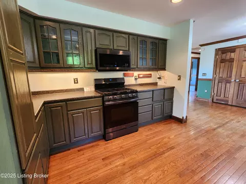 Kitchen - 400 Old Dixie Loop, Upton, KY 42784 photo 8 of 8