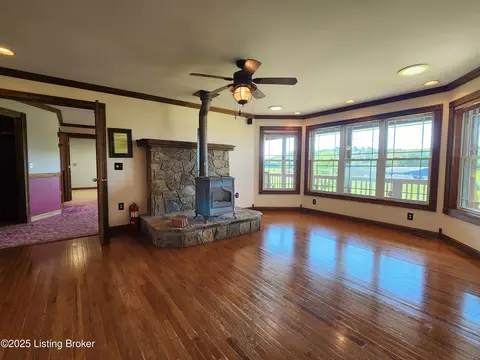 Living - 400 Old Dixie Loop, Upton, KY 42784 photo 1 of 7
