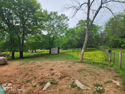 Exterior - 400 Old Dixie Loop, Upton, KY 42784 photo 16 of 17