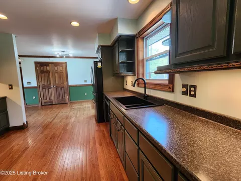 Kitchen - 400 Old Dixie Loop, Upton, KY 42784 photo 7 of 8