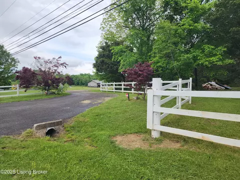 Exterior - 400 Old Dixie Loop, Upton, KY 42784 photo 13 of 17