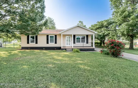 2882 Republic Ave, Radcliff, KY 40160