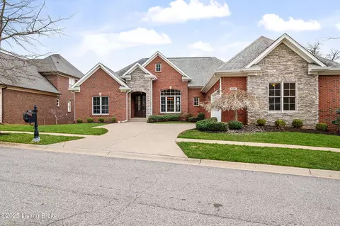 7104 Graf Springs Dr, Louisville, KY 40241