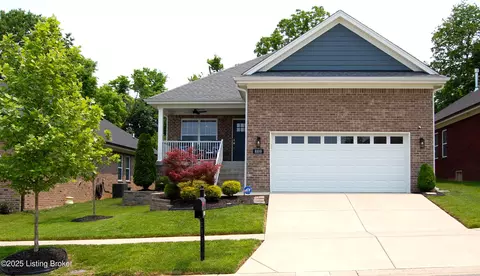 8109 Cedar Crest Ln, Louisville, KY 40291