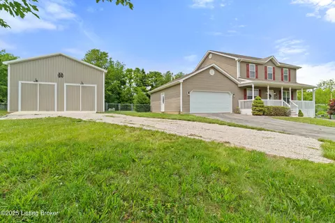 150 Infantry Ct, Vine Grove, KY 40175