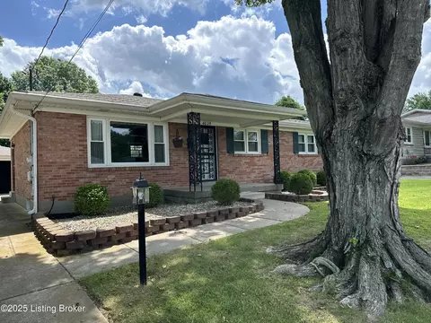 4025 Eden Ln, Louisville, KY 40216