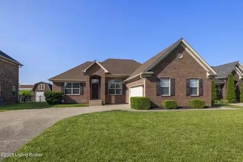 165 Mallard Lake Blvd, Shepherdsville, KY 40165