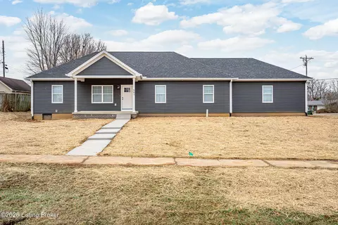 981 S Woodland Dr, Radcliff, KY 40160