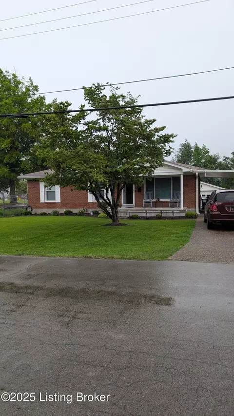 4301 Oboe Dr, Louisville, KY 40216