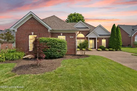 1406 Rutland Club Ct, Louisville, KY 40245