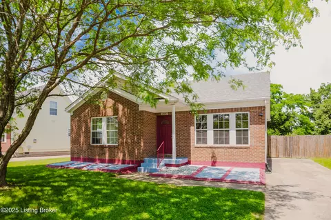 4927 Applegrove Ln, Louisville, KY 40218
