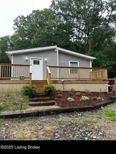 196 Millers Rdg, Lebanon Junction, KY 40150
