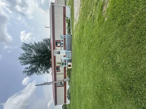 2740 E Highway 86, Irvington, KY 40146
