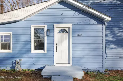 13403 N Blakely Ln, Louisville, KY 40272