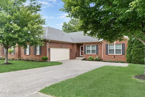 4107 Dolphin Rd, Louisville, KY 40220