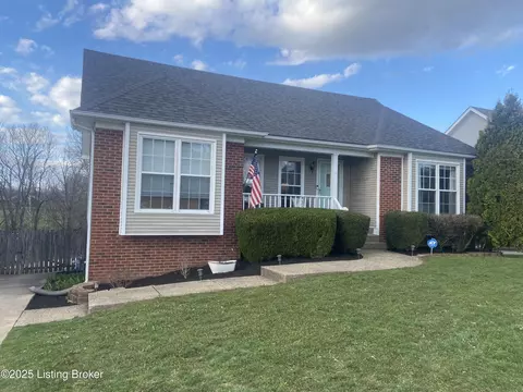 2014 Hearthside Cir, Shelbyville, KY 40065
