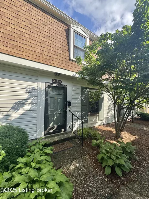 211 Fairfax Ave #4, Louisville, KY 40207